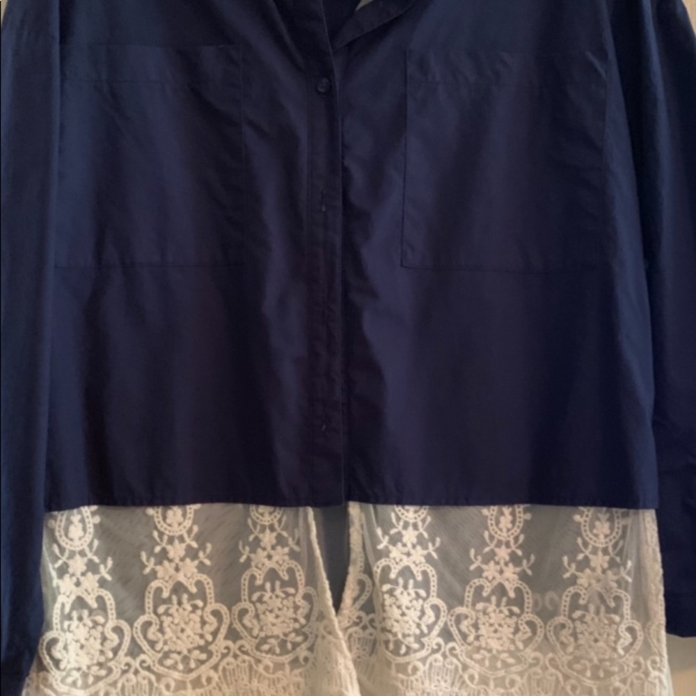 Clothes: - Picture 4 of 6